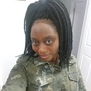 Meet your Posher, Tanisha